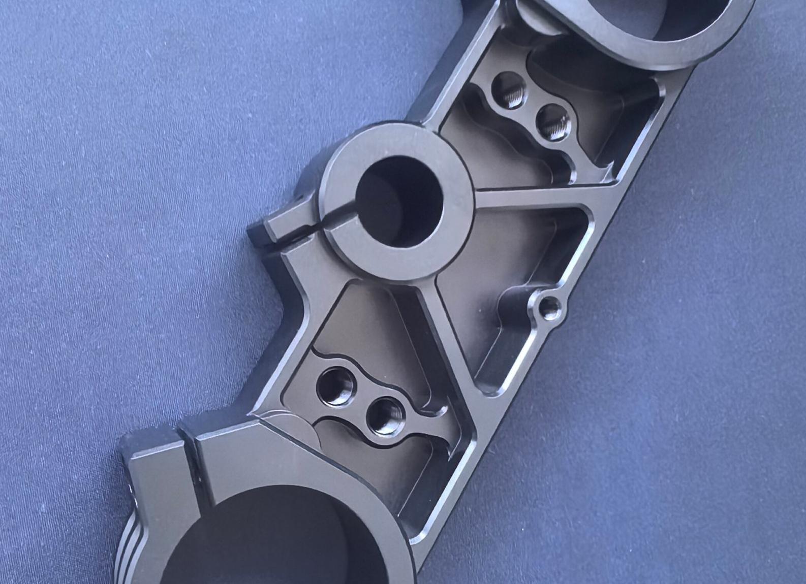 Что такое анодирование в серной кислоте?